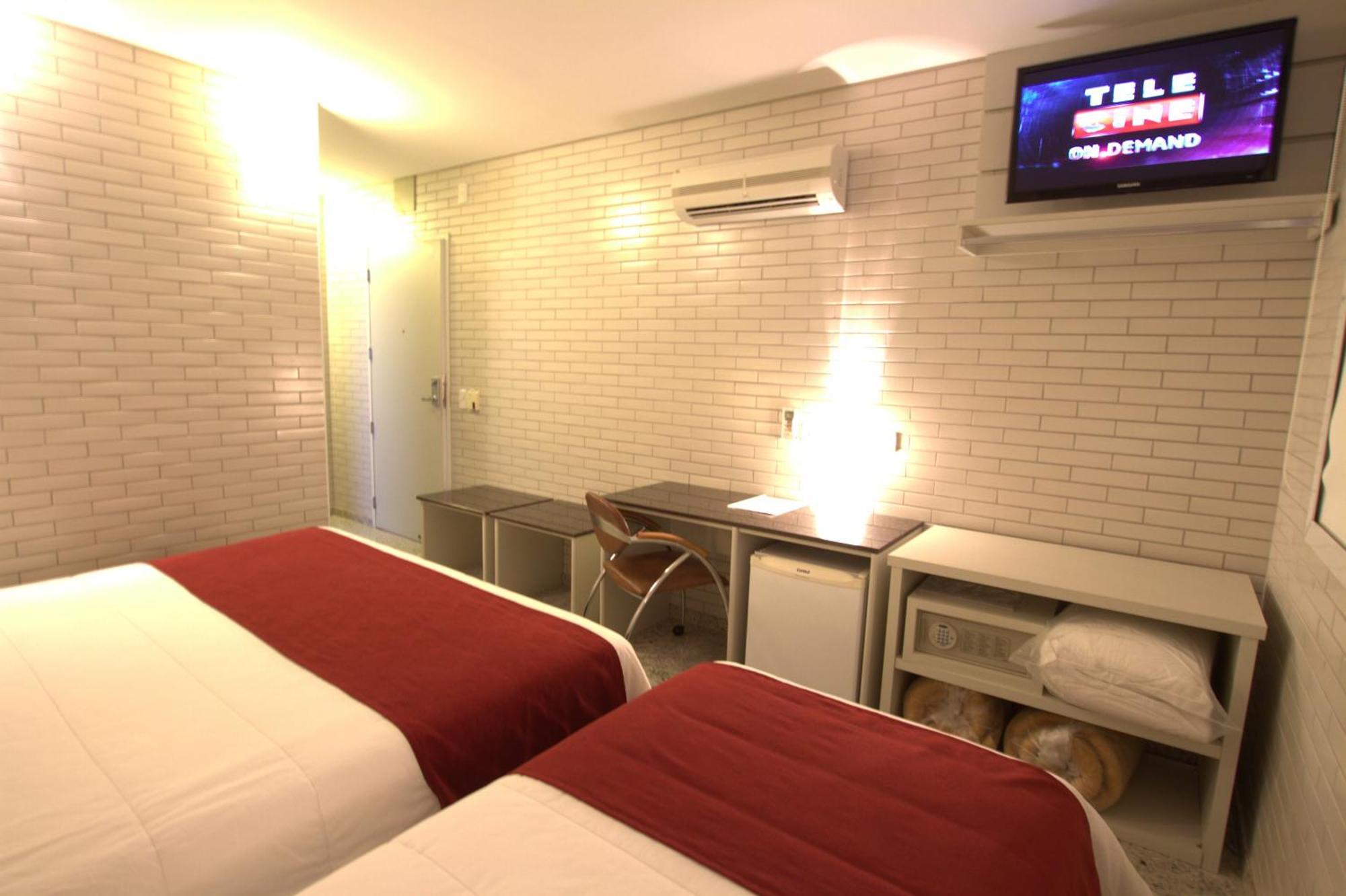 Hotel Confiance Batel Curitiba Zimmer foto